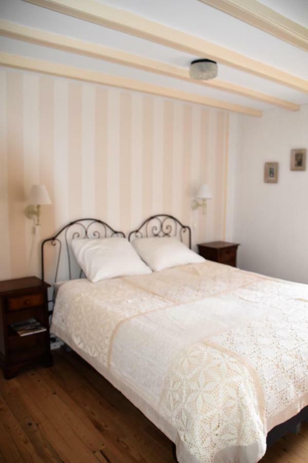 Bed and Breakfast L'Embellie Bertignat Esterno foto